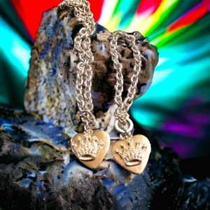 Beautiful vintage premier designs silver necklace and matching bracelet